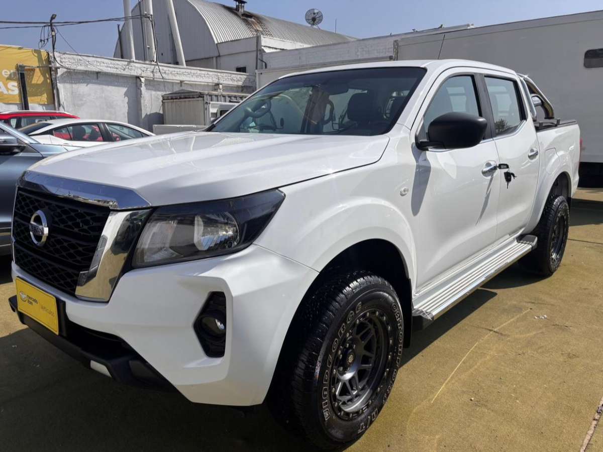Nissan Navara D Cab