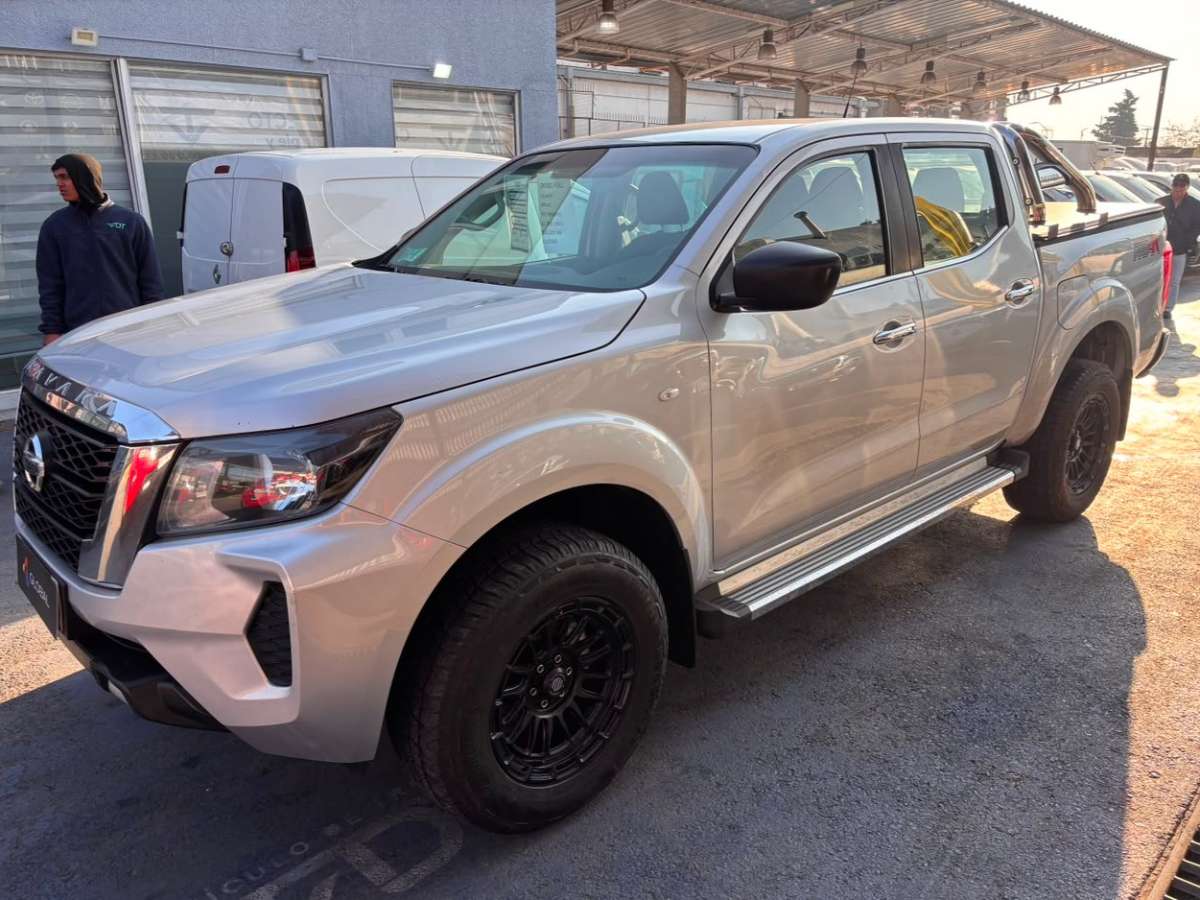 Nissan Navara D Cab
