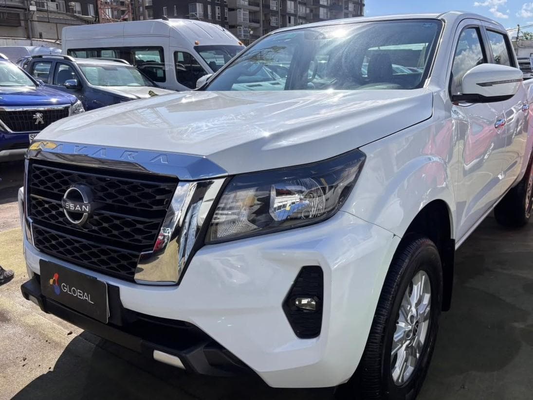 Nissan NAVARA 2023 (1/10)