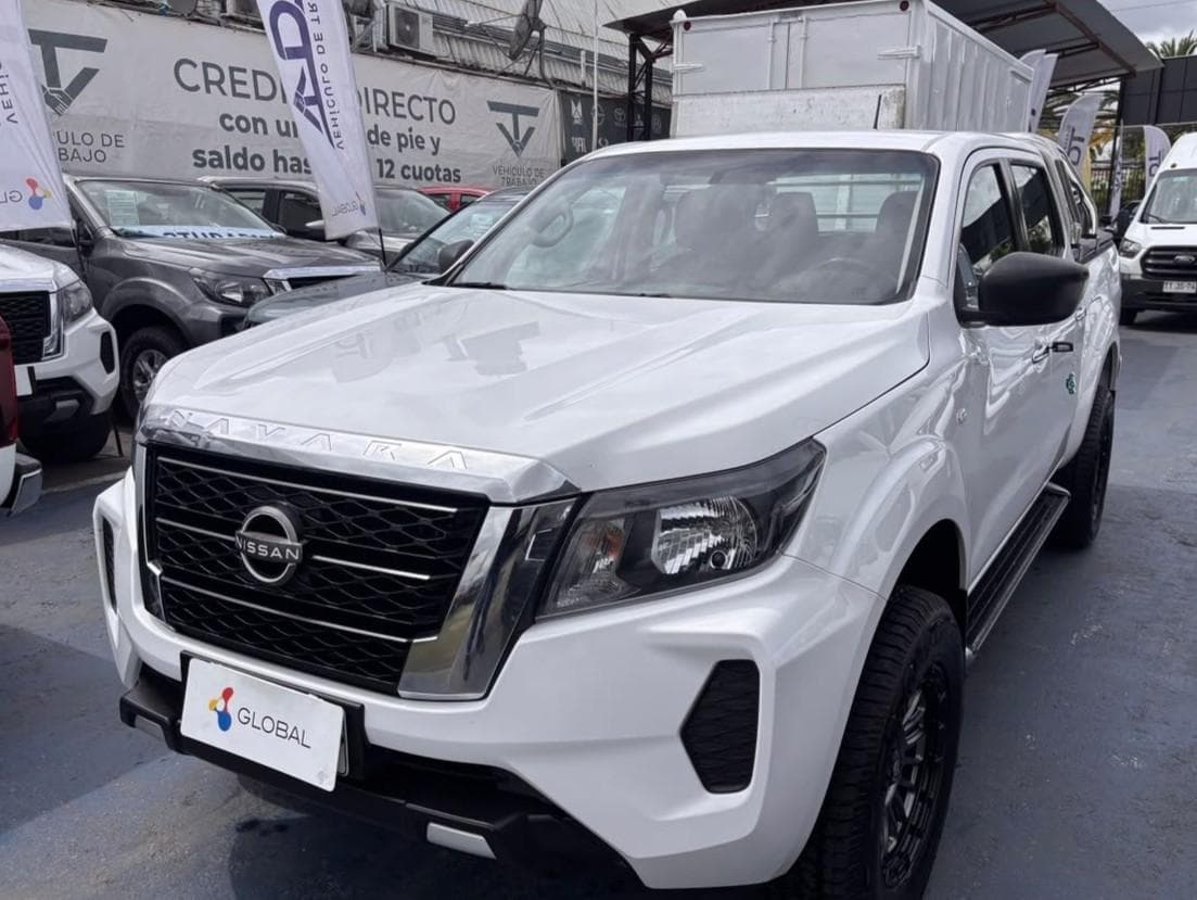 Nissan NAVARA 2023 (1/10)