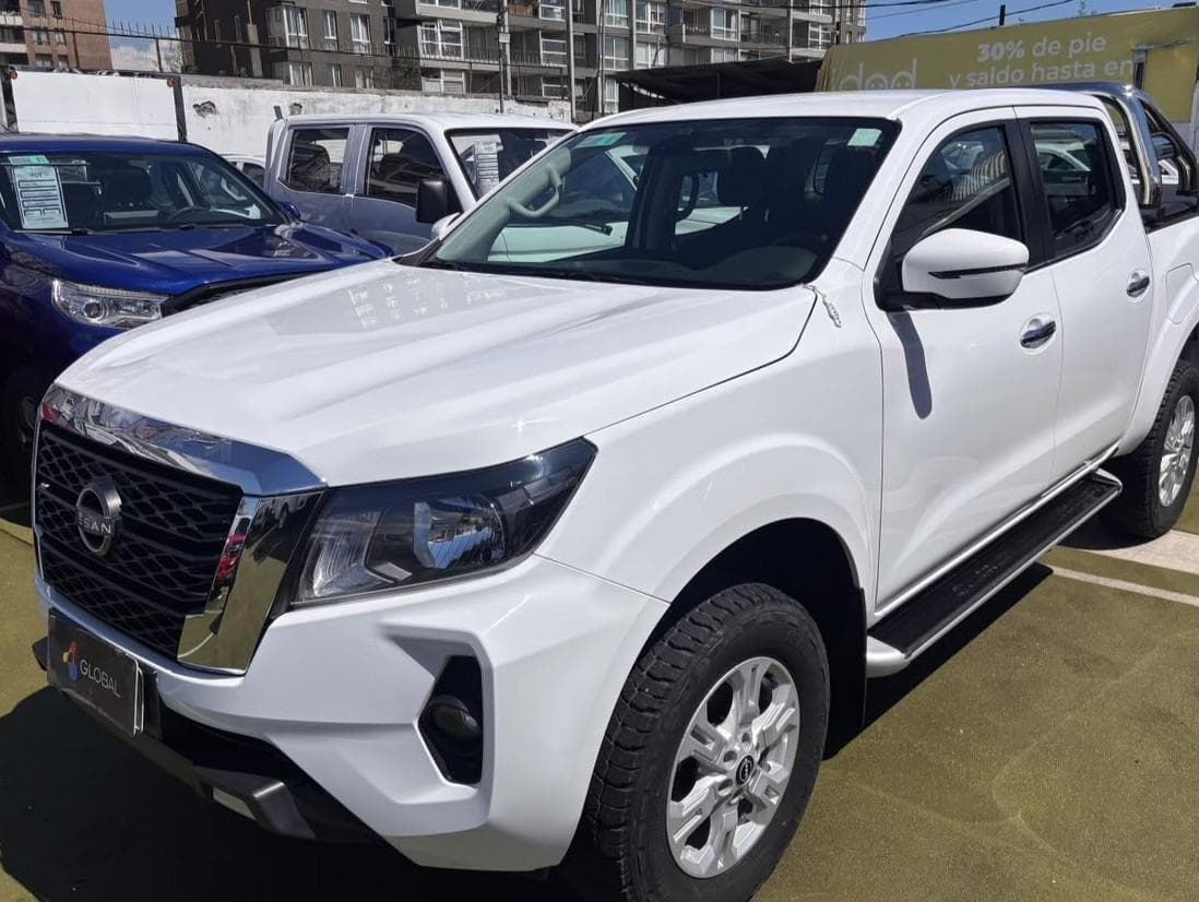 Nissan NAVARA 2023 (1/10)