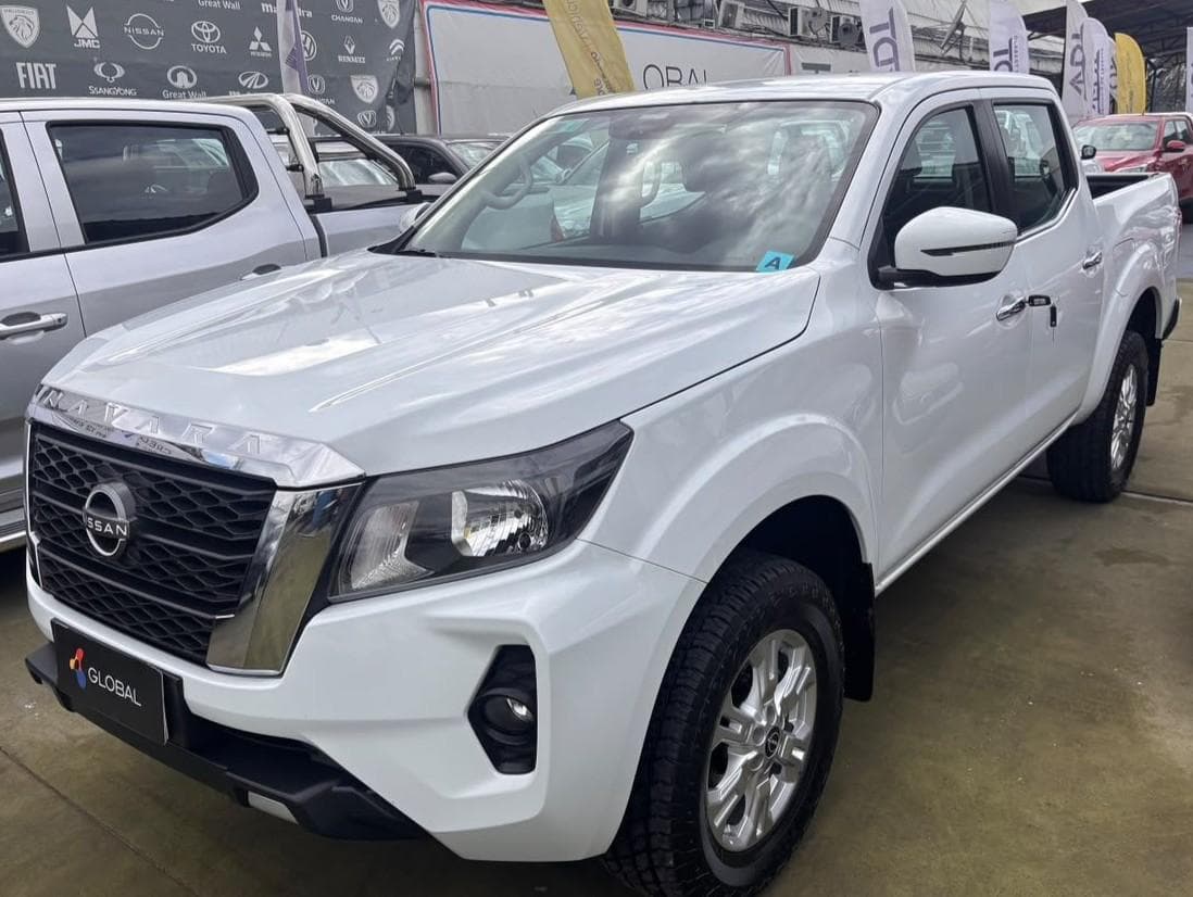 Nissan NAVARA 2023 (1/10)