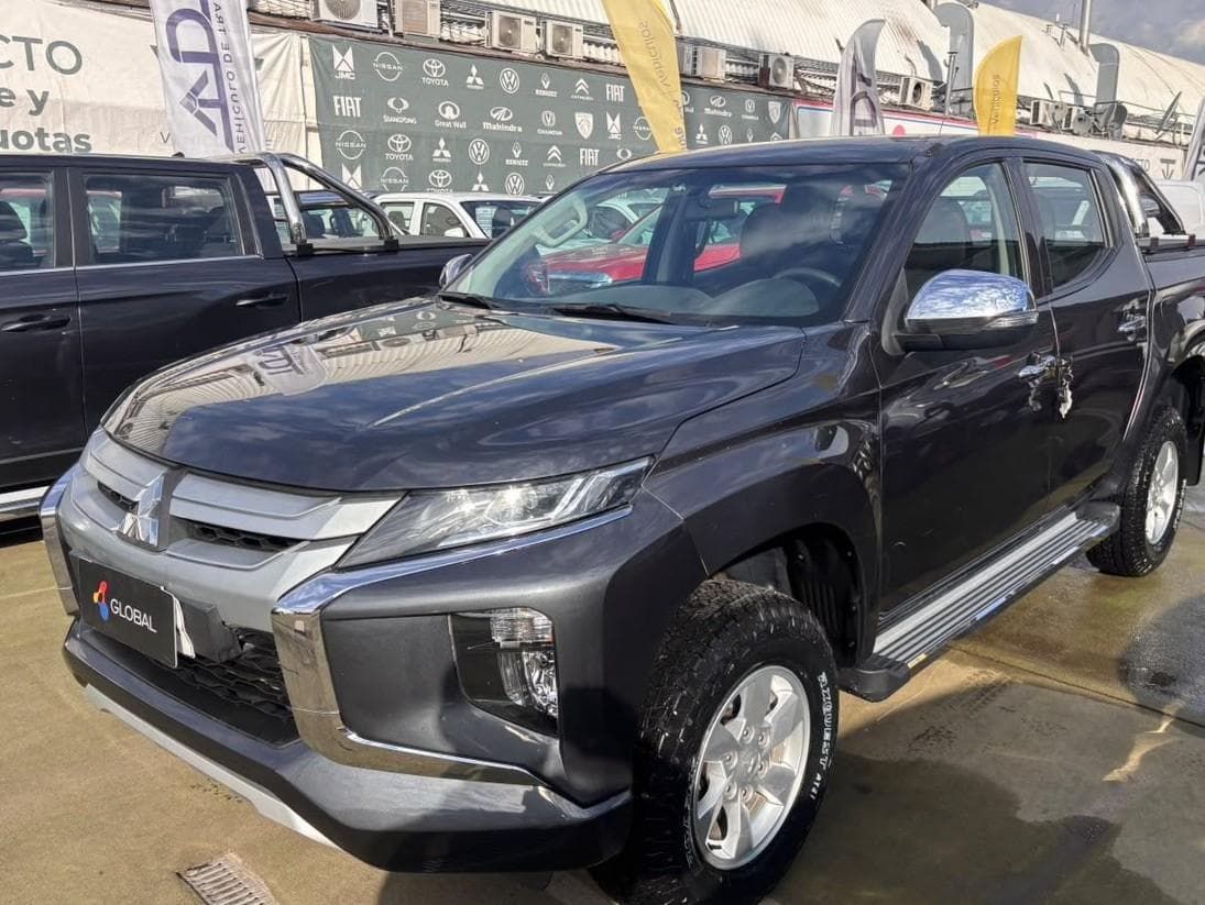 Mitsubishi L200 2023 (1/10)